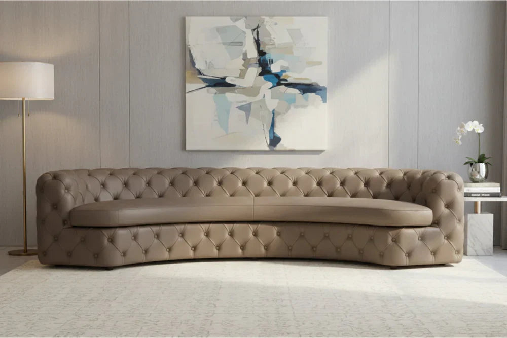 Geschwungene Sofas