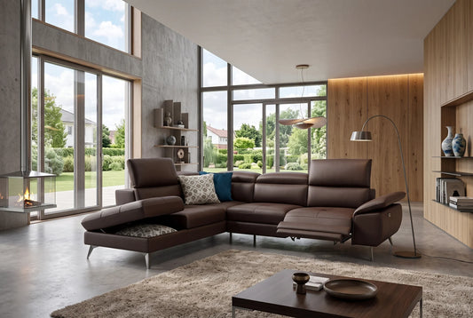  man ein hochwertiges Sofa